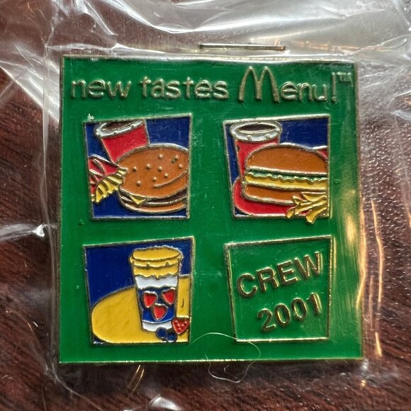 McDonalds Pin New Tastes Menu 2001 Crew Employee Lapel Hat‎ Pinback - Picture 1 of 4